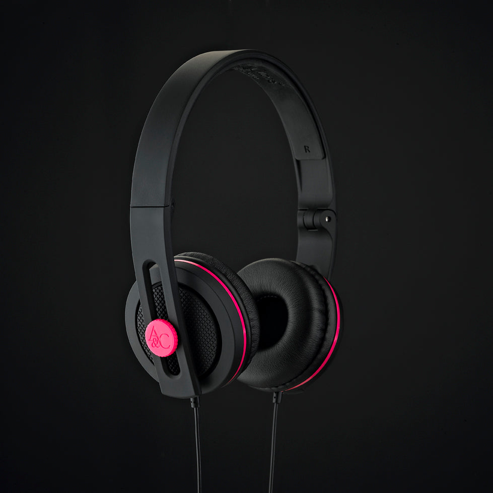 Carboncans Headphones - Black / Punk Pink